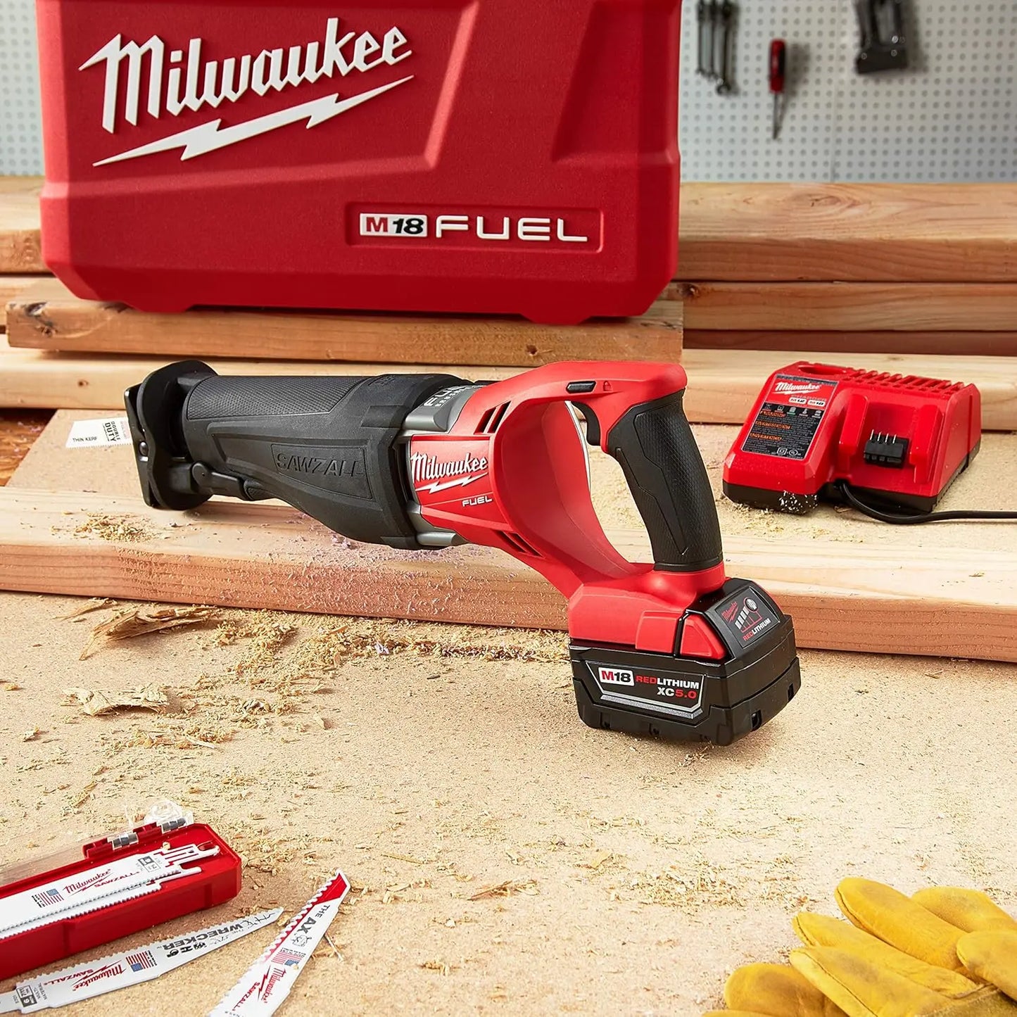 Milwaukee  M18 Fuel Sawzall Reciprocating Saw Kit